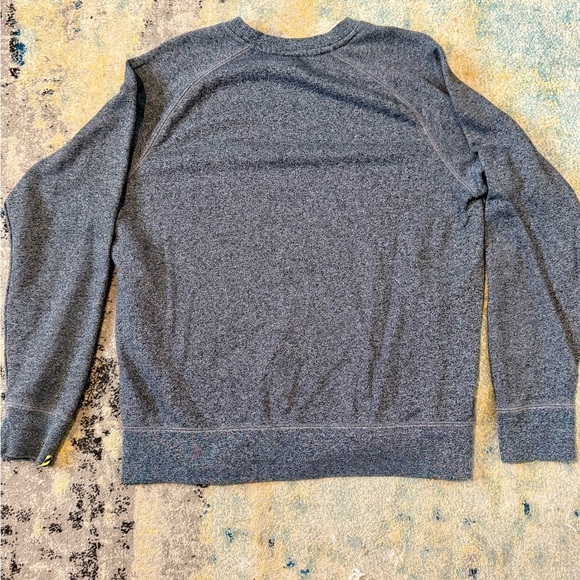 Nike Therma - Fit Crew Sweatshirt | M Large | Neon Tree Graphic | Hidden Pocket - Picture 6 of 8